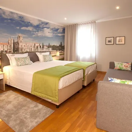 Famous Crows Guest house