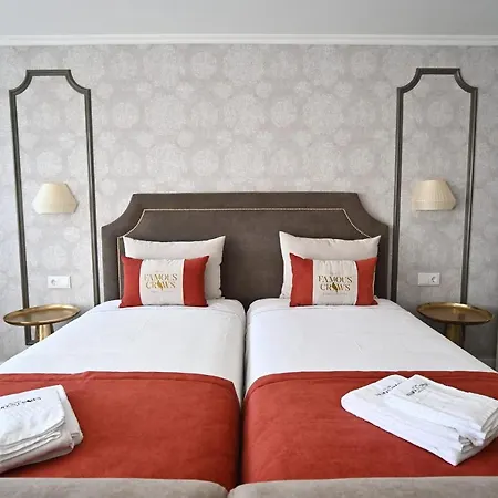 Famous Crows Guest house Lisbon