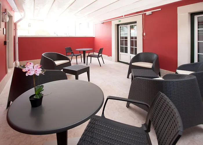 Famous Crows 4* 리스본