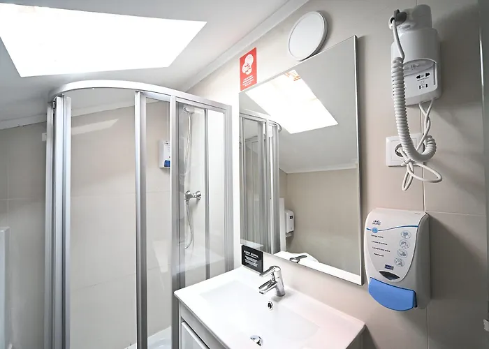 Famous Crows 게스트하우스