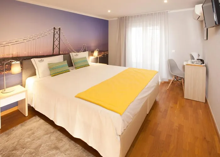 Famous Crows Gasthuis Lissabon