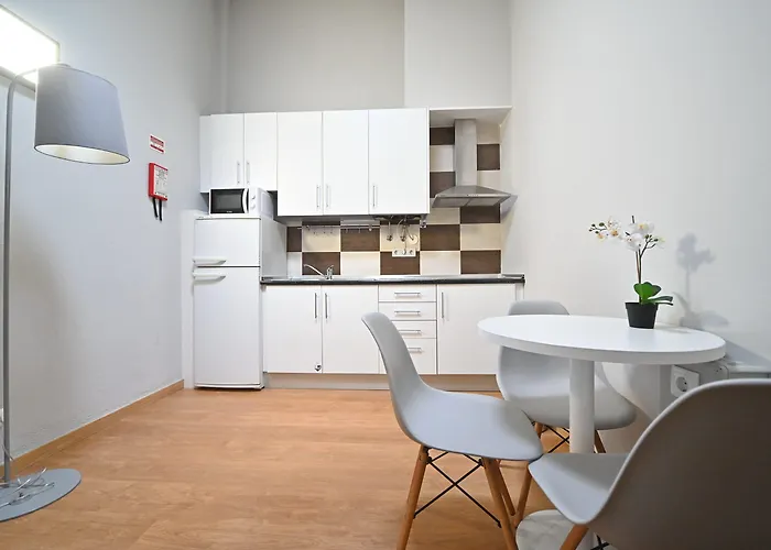 Famous Crows 4* Lissabon