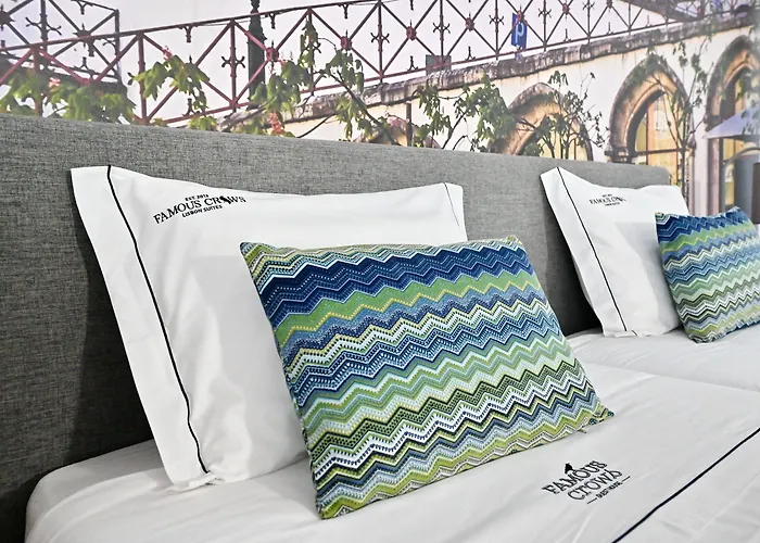 Famous Crows 4* Lissabon