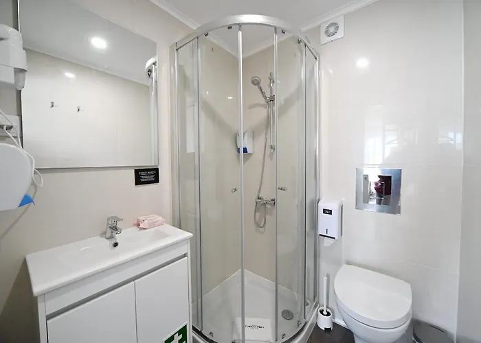 Gasthof Famous Crows Lissabon