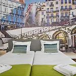 Famous Crows 4* Lisboa