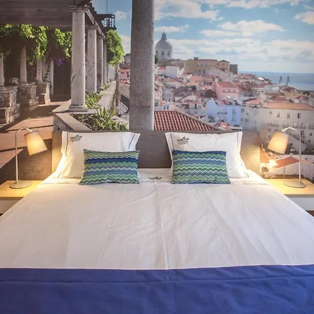 Famous Crows 4* Lisbona